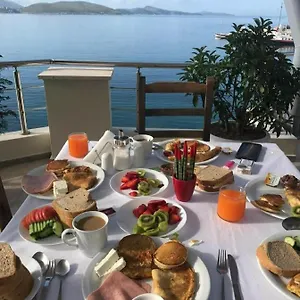 Hotel Titania Sarandë
